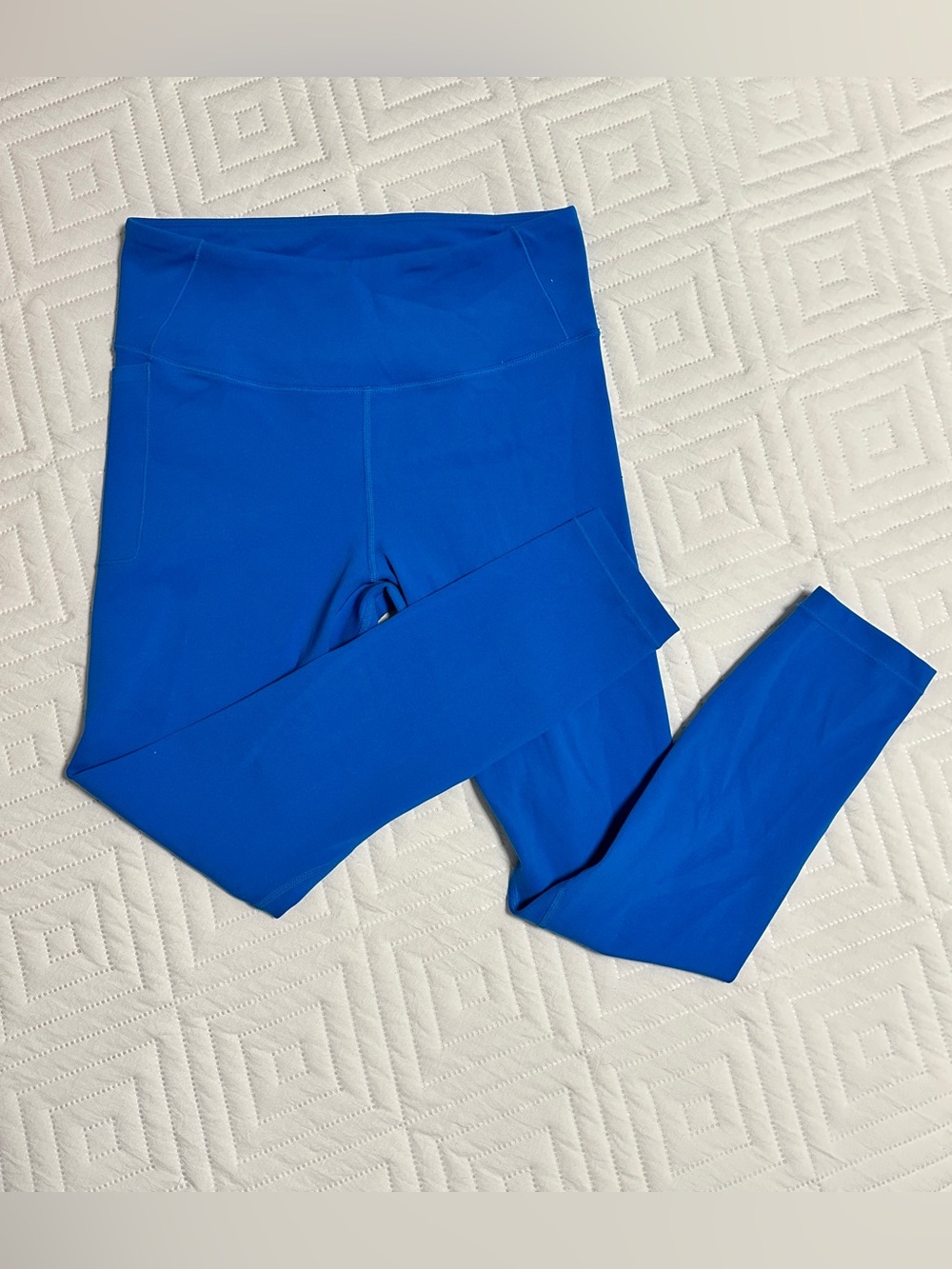 Tasc Leggings with phone pocket